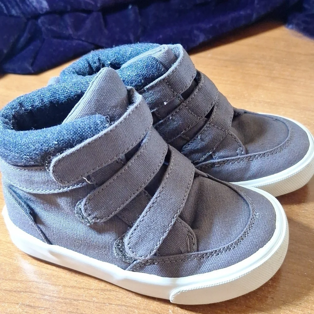 ***Old Navy Canvas High Top